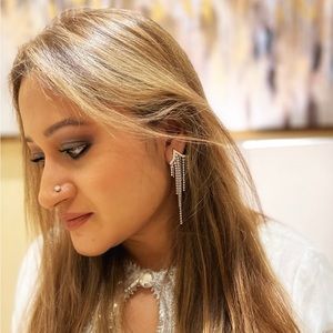 Meet your Posher, Synthia